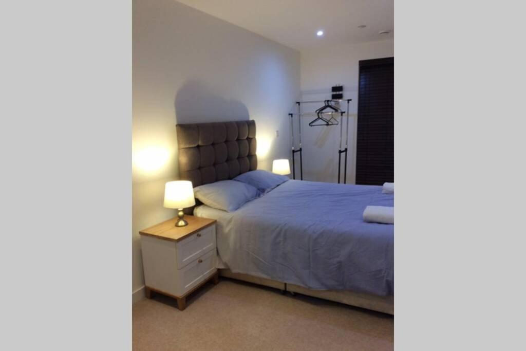 Max'Em Lexington Luxury Apartment สลาว ภายนอก รูปภาพ