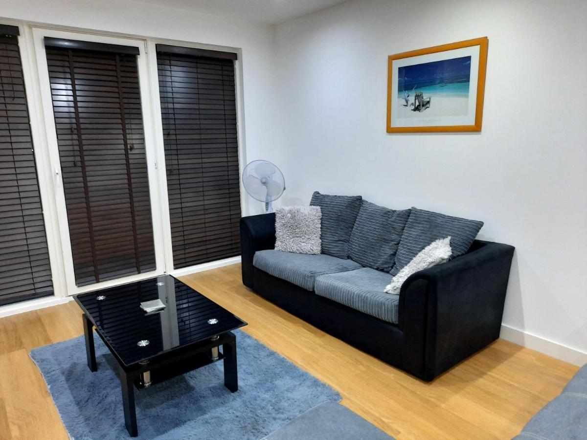 Max'Em Lexington Luxury Apartment สลาว ภายนอก รูปภาพ